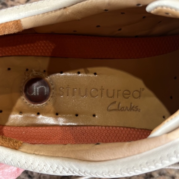 Unstructured Clarks Shoes - Picture 7 of 12